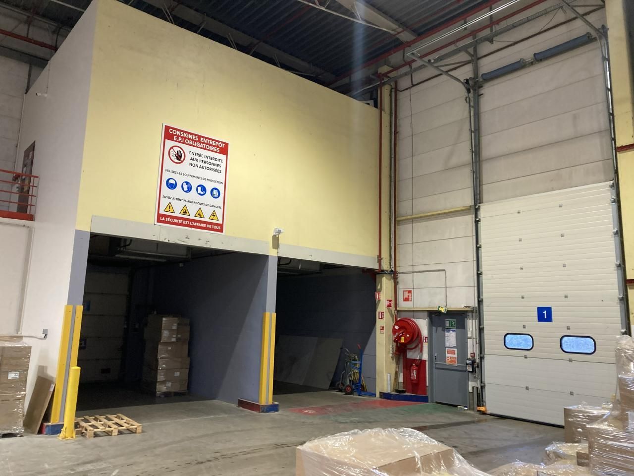 Location Entrepôts classe B 3961 m² non divisibles 95670 Marly-la-ville