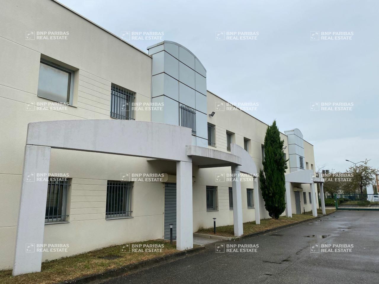 323 m² pour ce bureaux en vente à Saint-priest