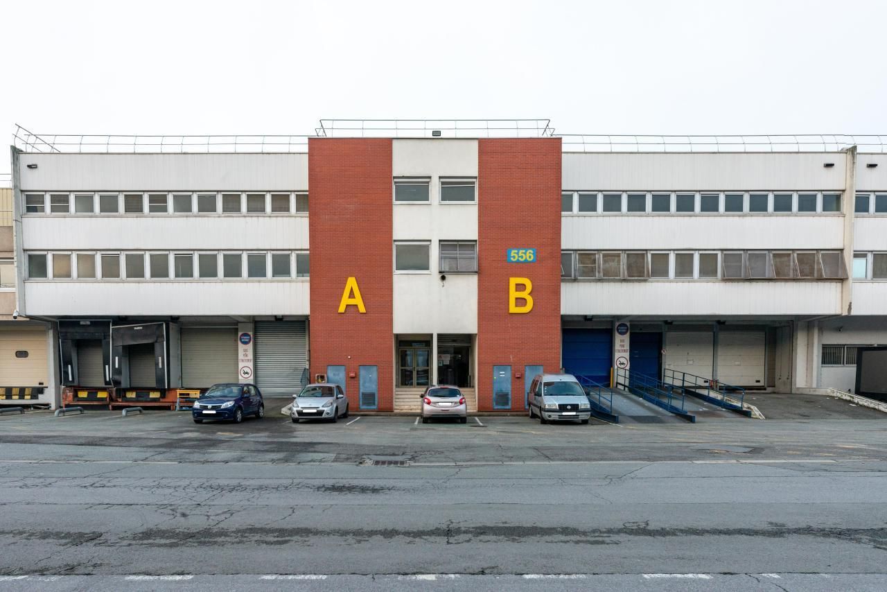 9152 m² pour ce pme-pmi en location à Saint-ouen