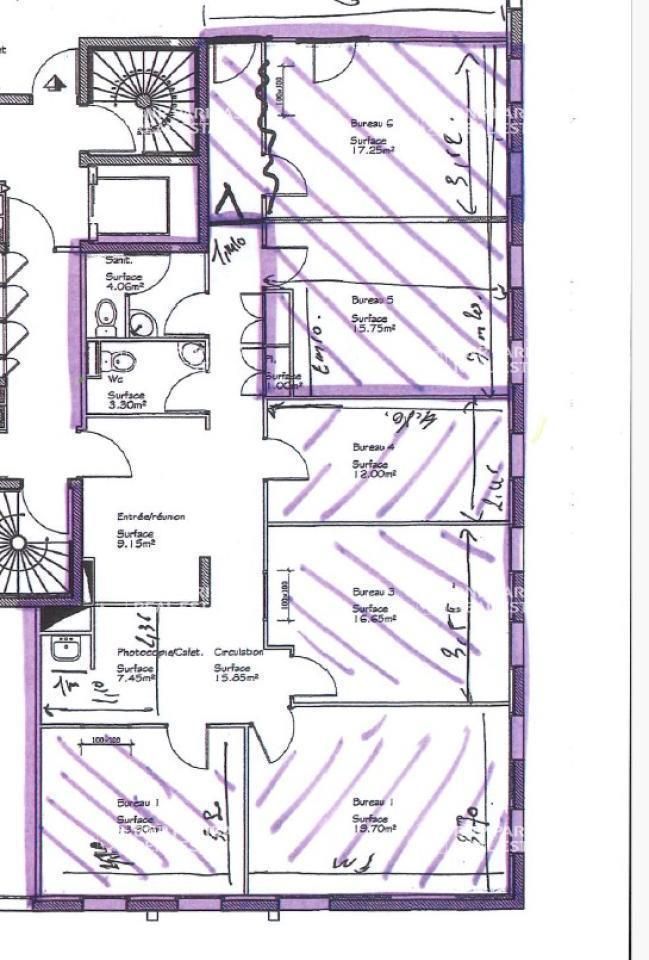 133 m² pour ce bureaux en location à Rennes