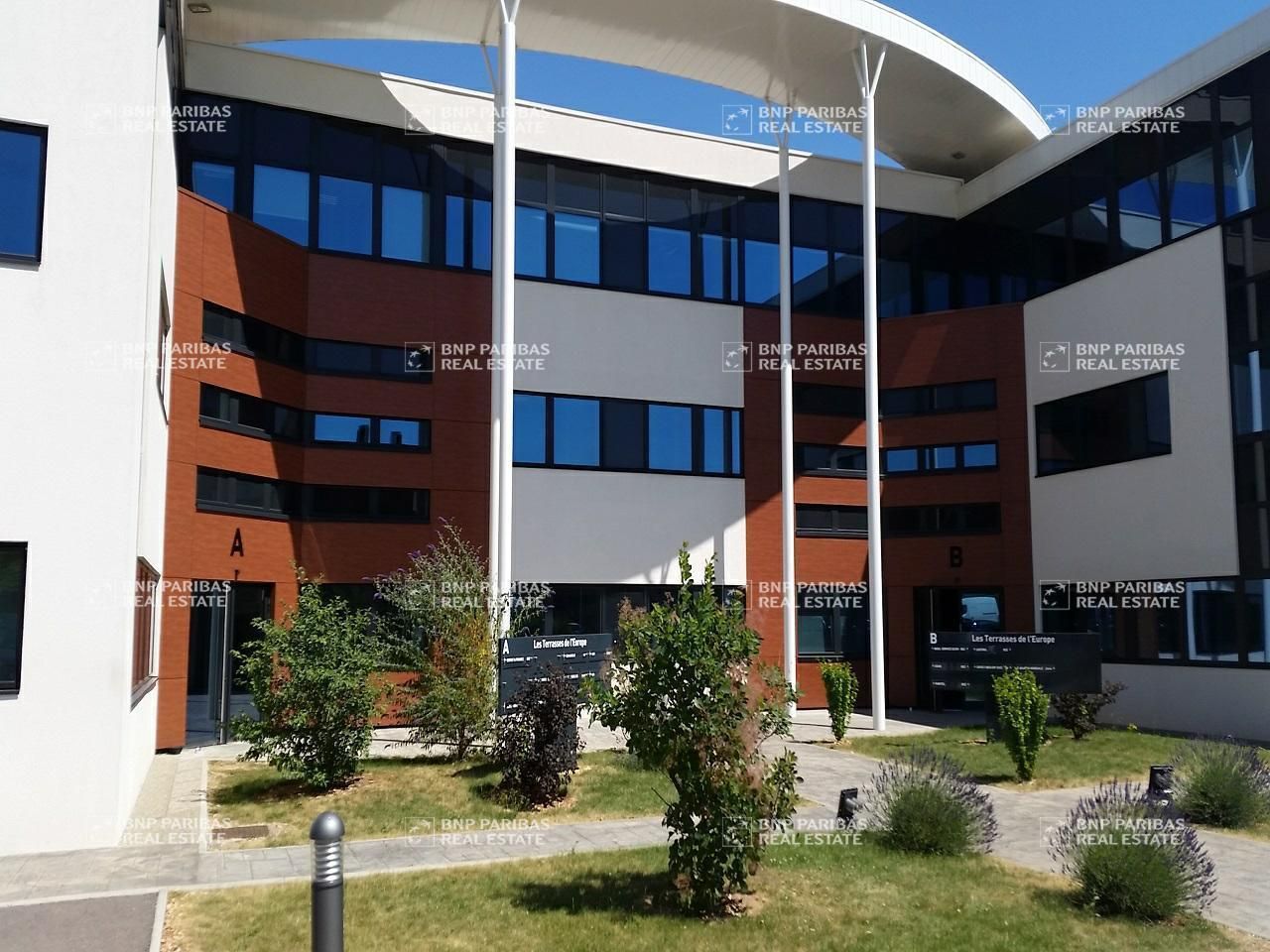 Location Bureaux 80.5 m² divisibles 21000 Dijon