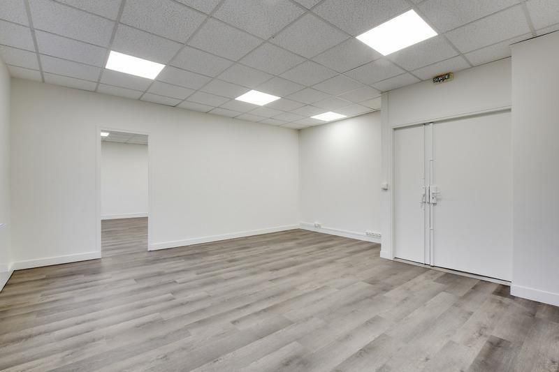 2203 m² pour ce pme-pmi en location à Verrieres le buisson