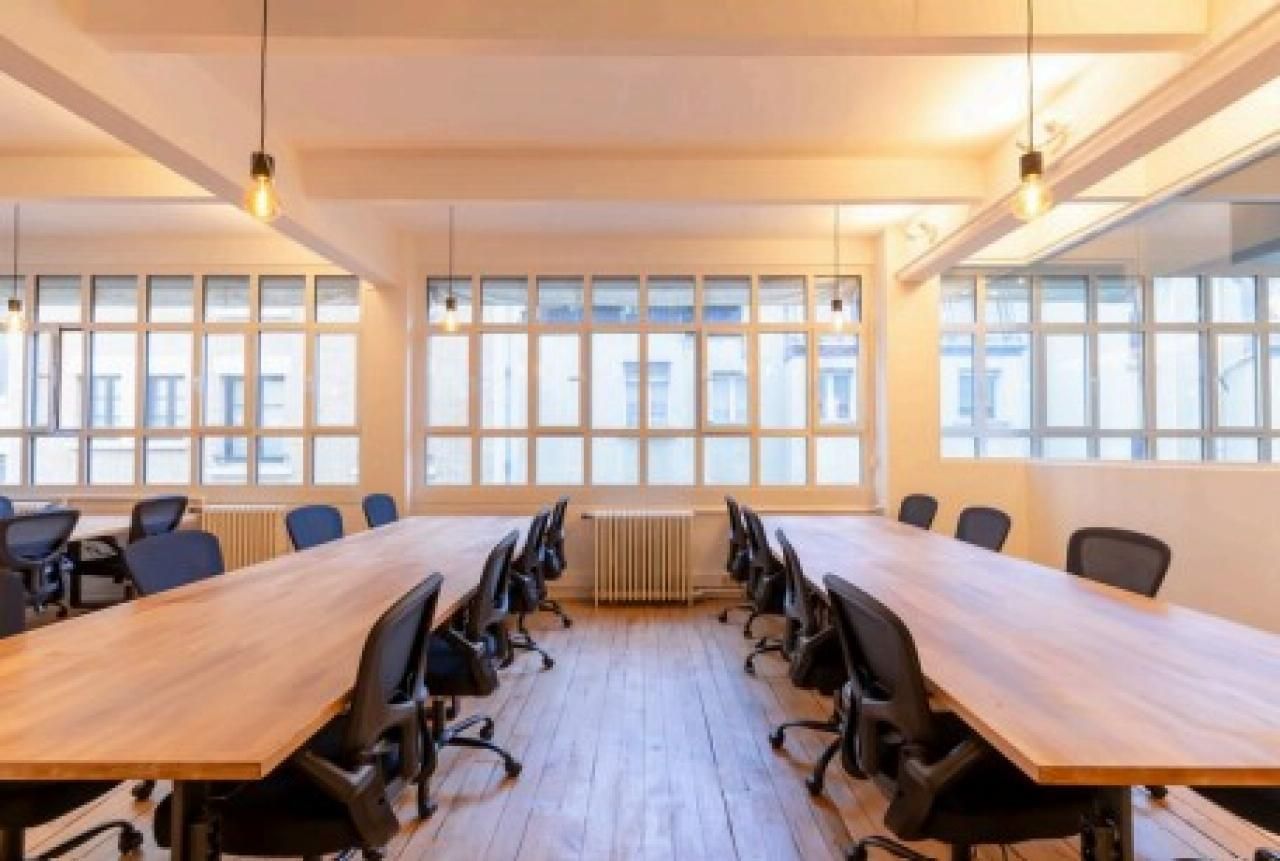 110 m² pour ce bureaux en location à Paris