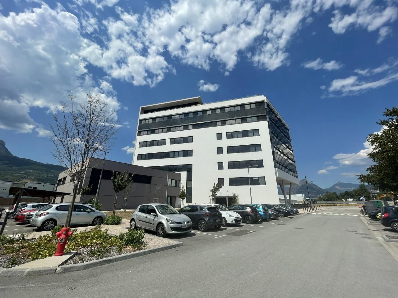 Location Bureaux 407 m² divisibles 38130 Échirolles