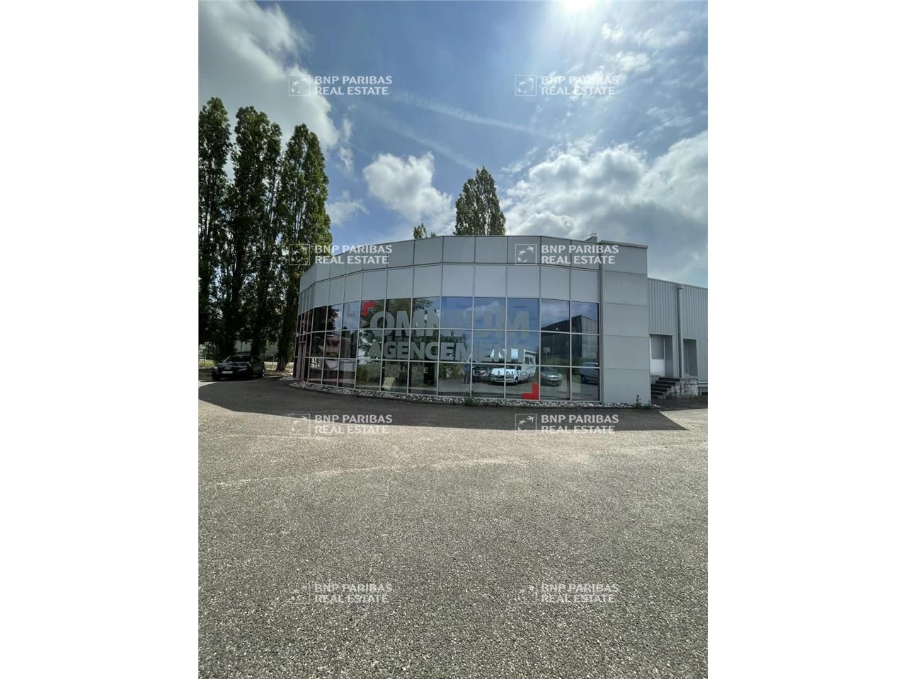 840 m² pour ce activité en location à Metz