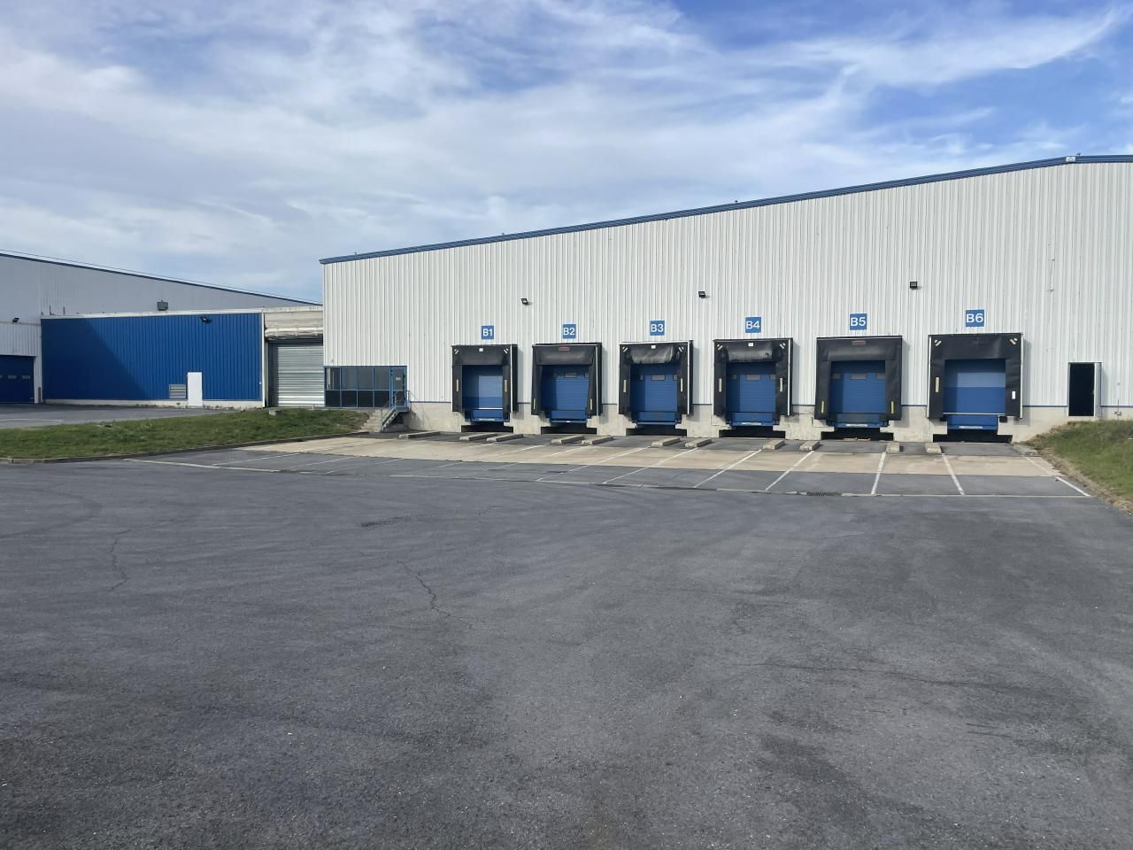 Location Entrepôts classe B 23106 m² non divisibles 51520 La veuve