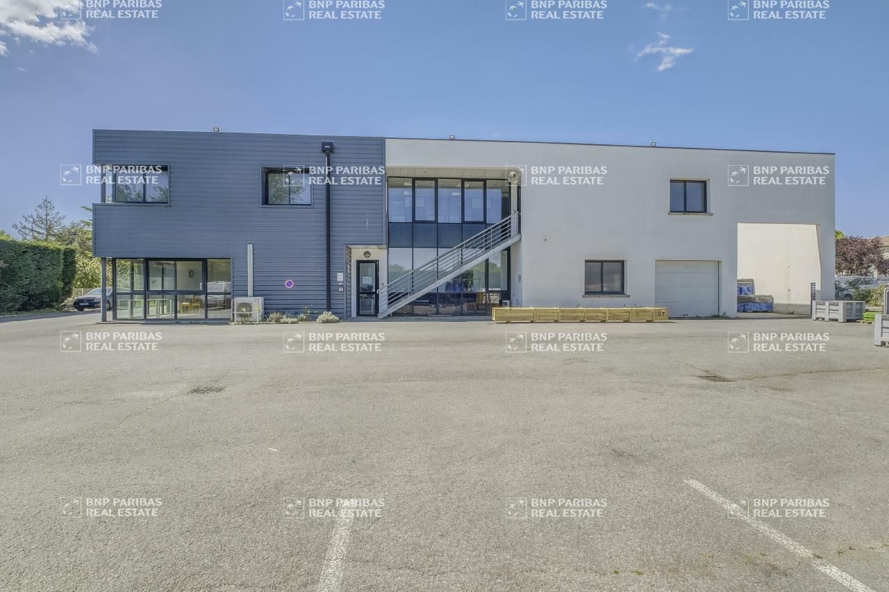Vente Activité 2641 m² non divisibles 31600 Muret