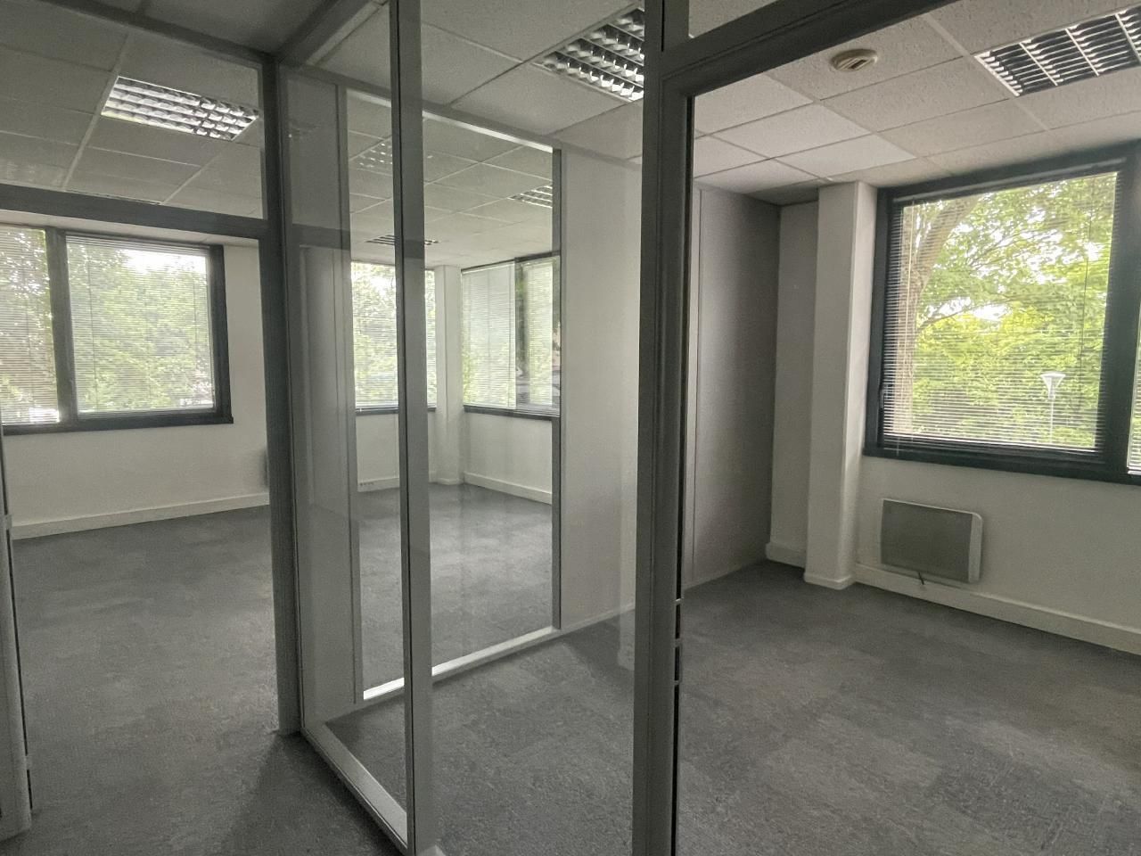 431 m² pour ce bureaux en location à Creteil