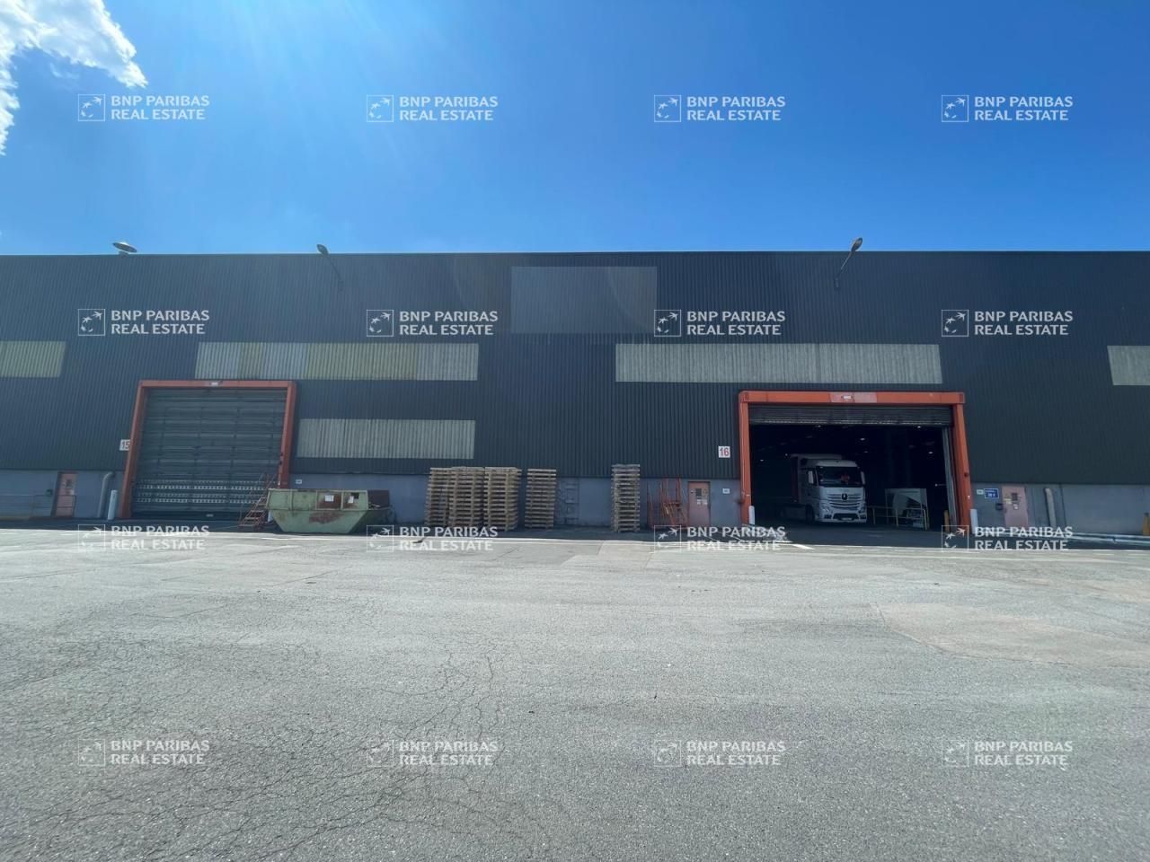 20964 m² pour ce activité en vente à Reims