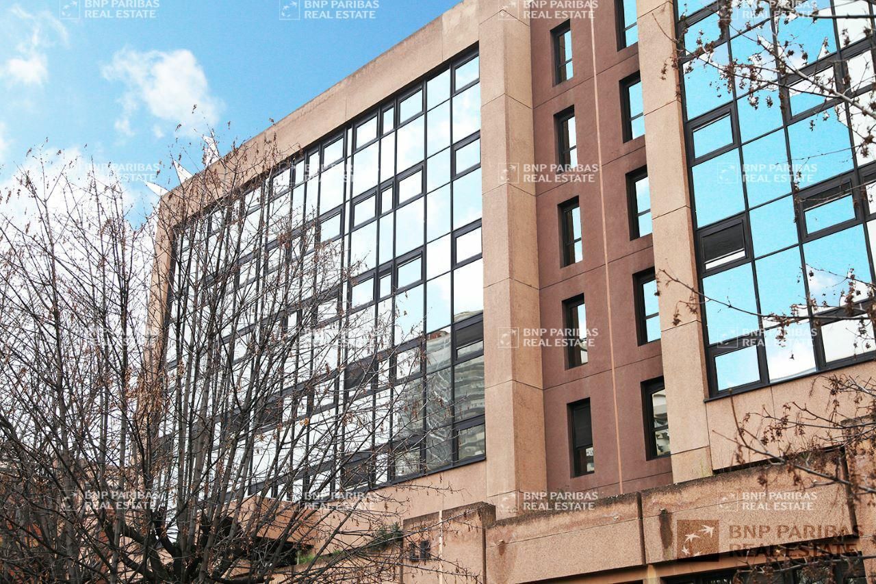 2914 m² pour ce bureaux en location à Lyon