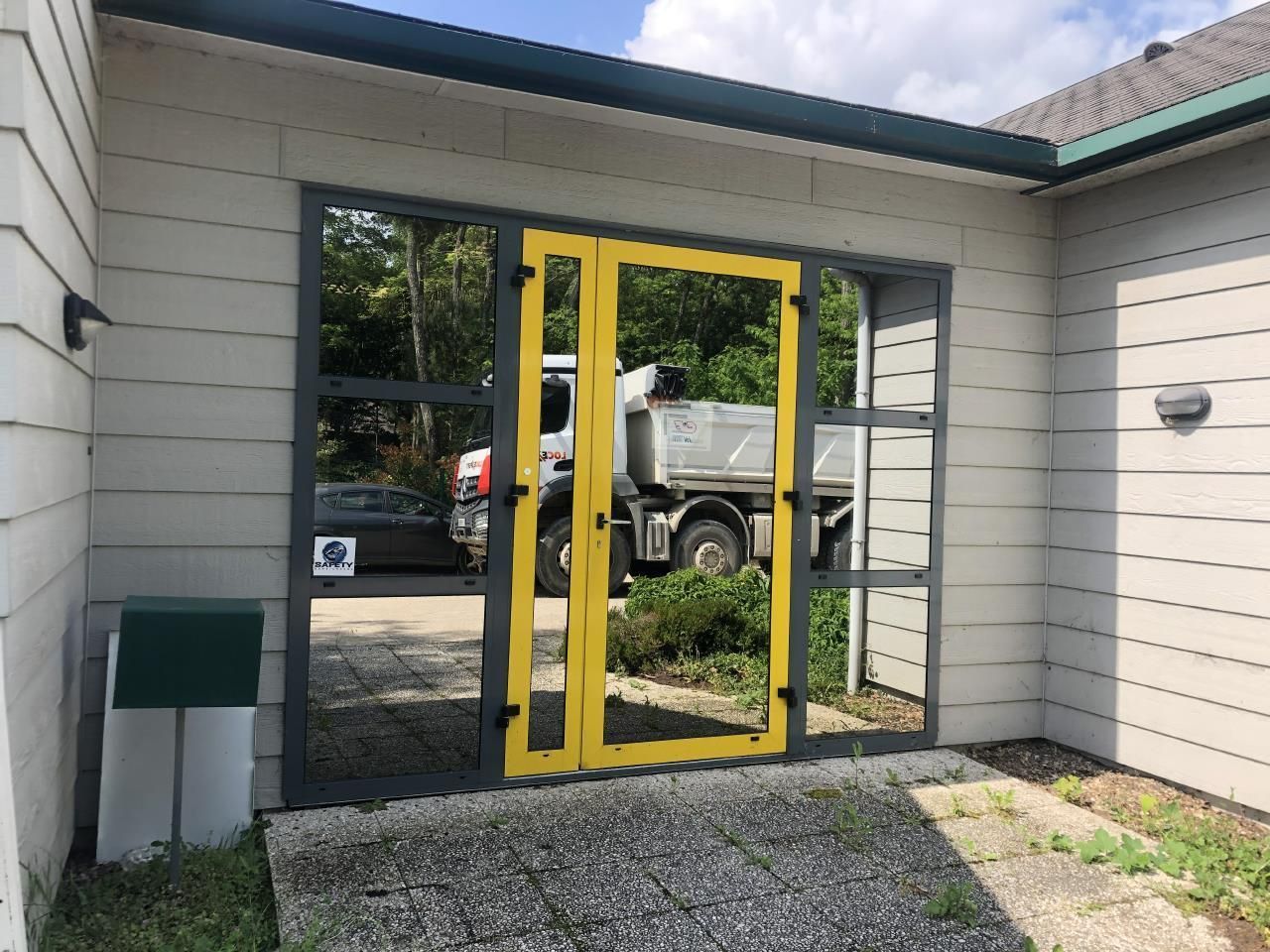 Location Bureaux 93 m² non divisibles 45800 Saint jean de braye