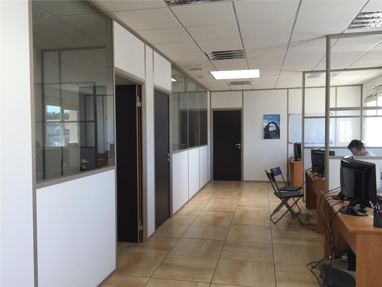 À louer dans un immeuble indépendant sur son terr