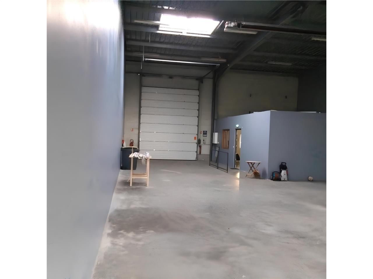 À LOUER : Locaux d'activité au sein d'un parc col