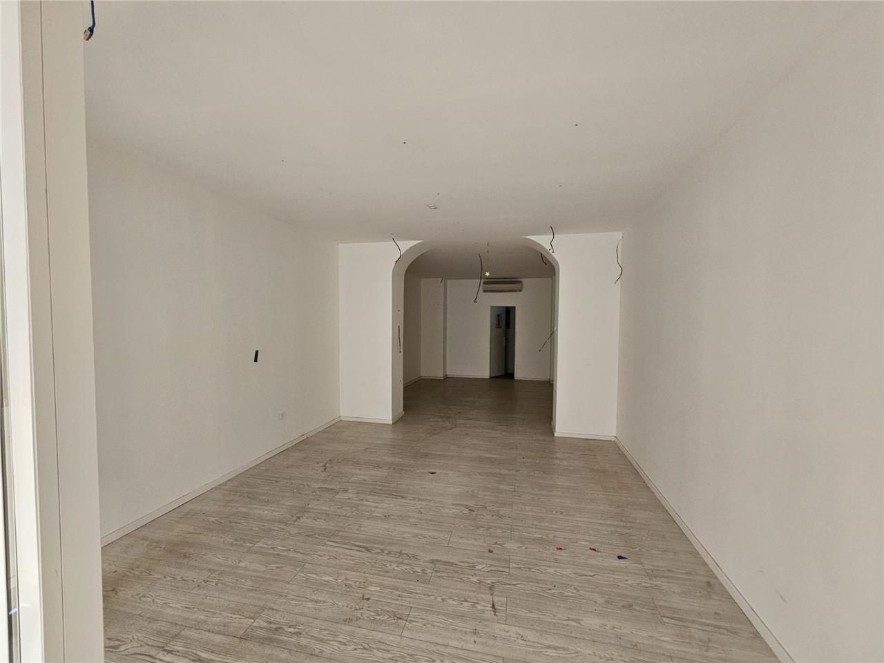 A louer Rue Charles de Gaulle, rue piétonne très 