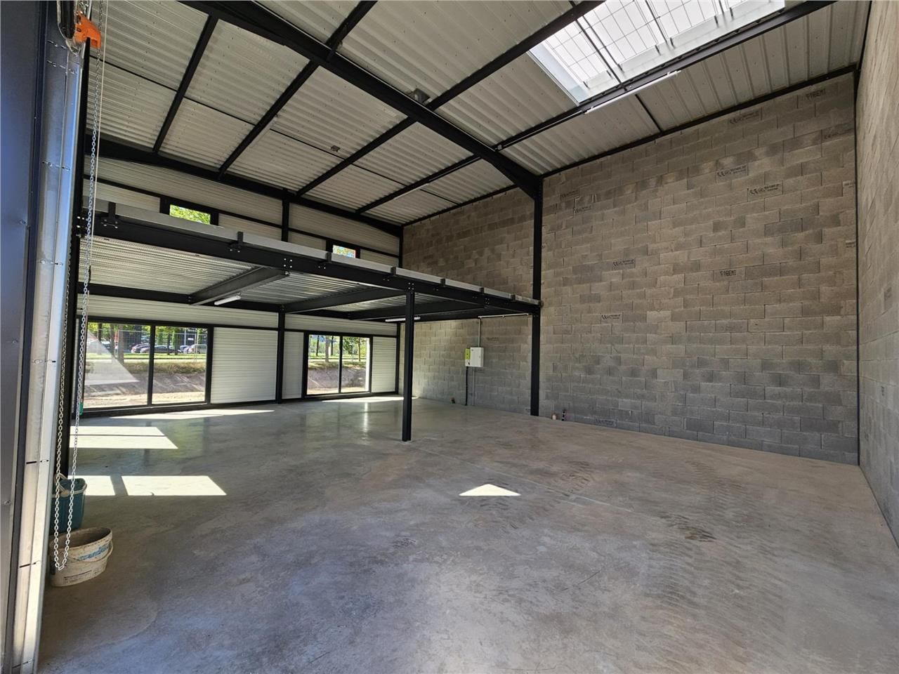 A louer (3 lots : A6 - A7 et A8)  - Dans une zone