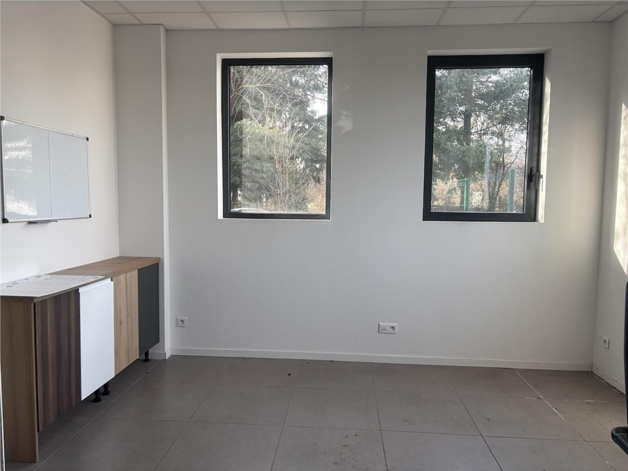 À LOUER : 1 bureau indépendant et sécurisé de 21 