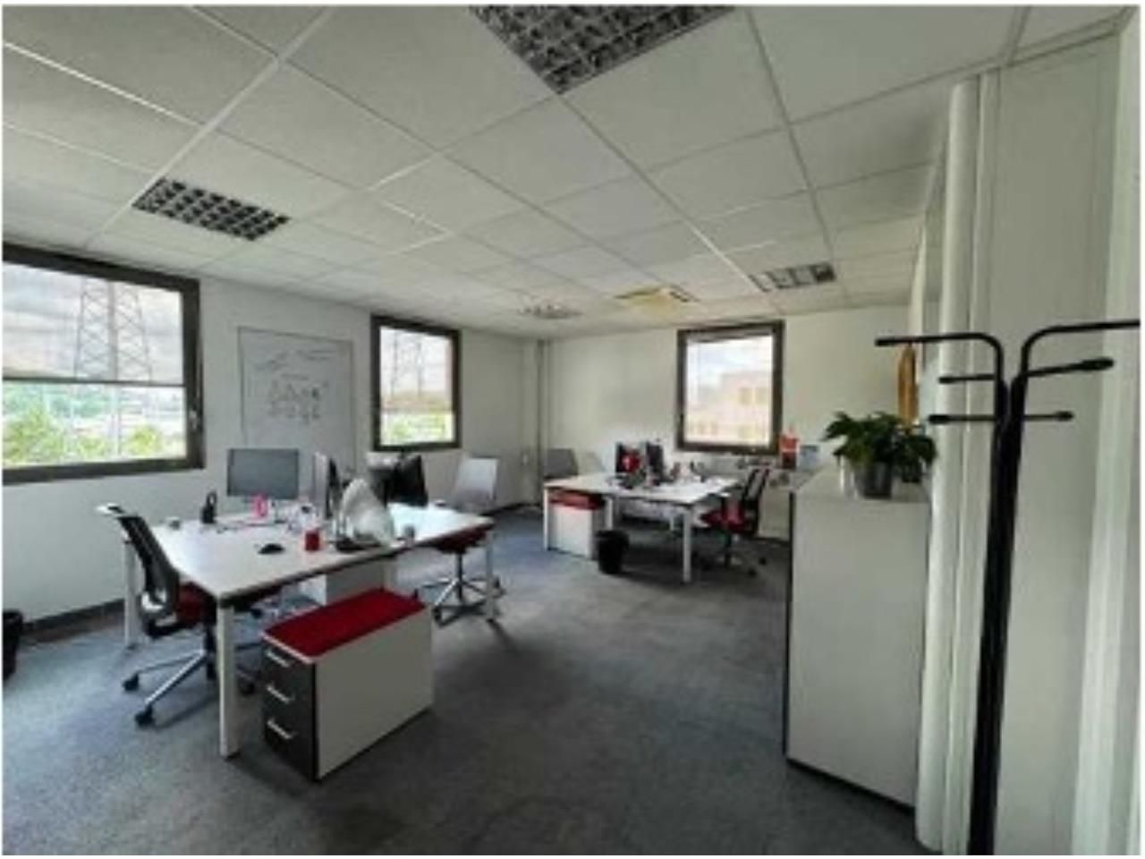 À VENDRE - Bureaux de 650 m² situé en plein coeur