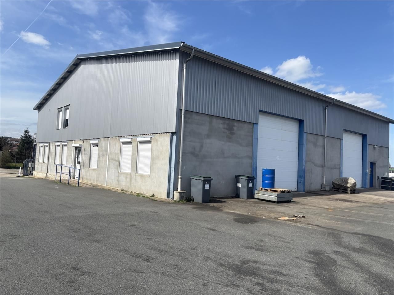 À LOUER : Local d'activités mixte de 300 m² au co