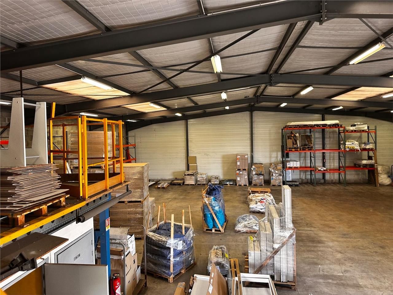 À LOUER, vente envisageable : Local d'activité ou