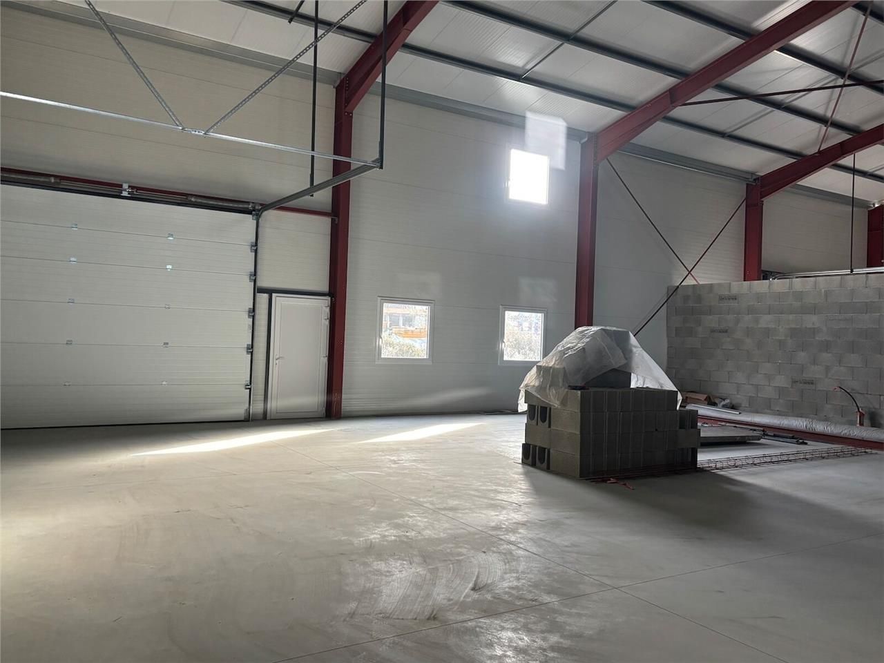 À VENDRE : Local d'activité de 190 m² à Savigneux