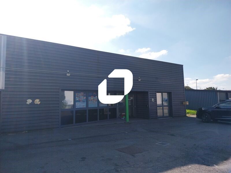 SAINT-HERBLAIN - Immprove vous propose un bâtimen