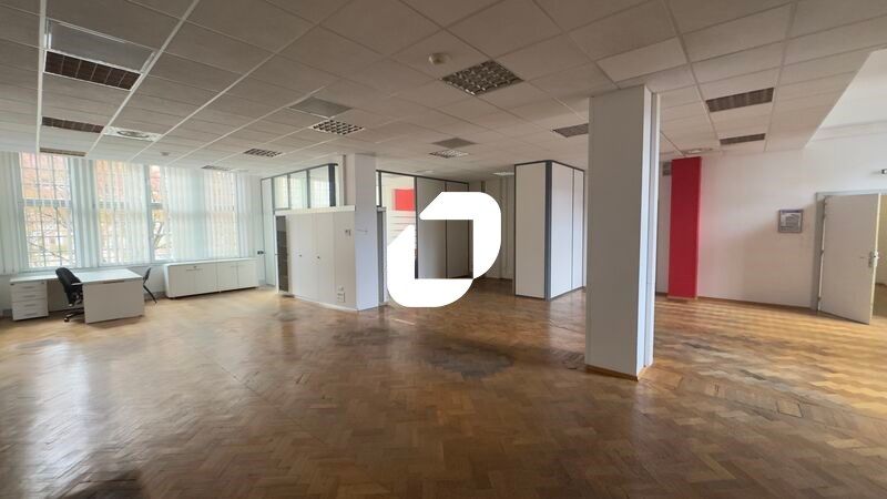 IMMPROVE vous propose 3 plateaux de bureaux de 60