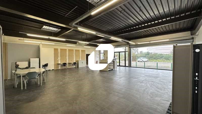 Immprove vous propose à la location un local à us