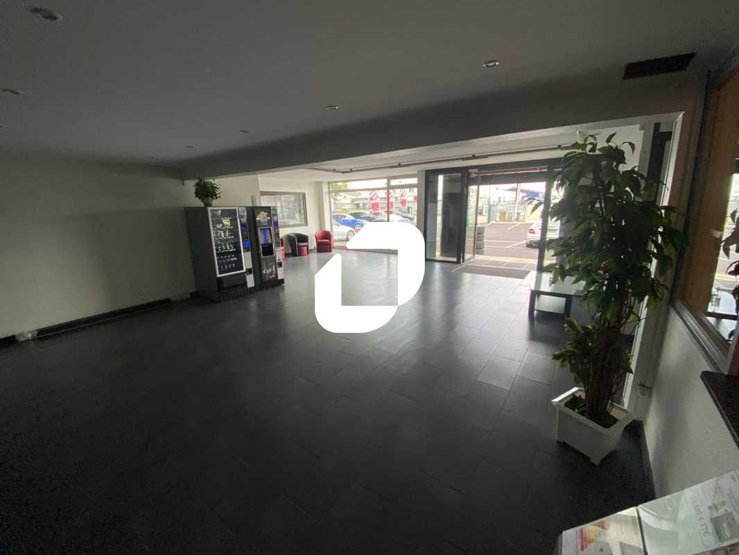 Immprove vous propose à la location un local d'ac