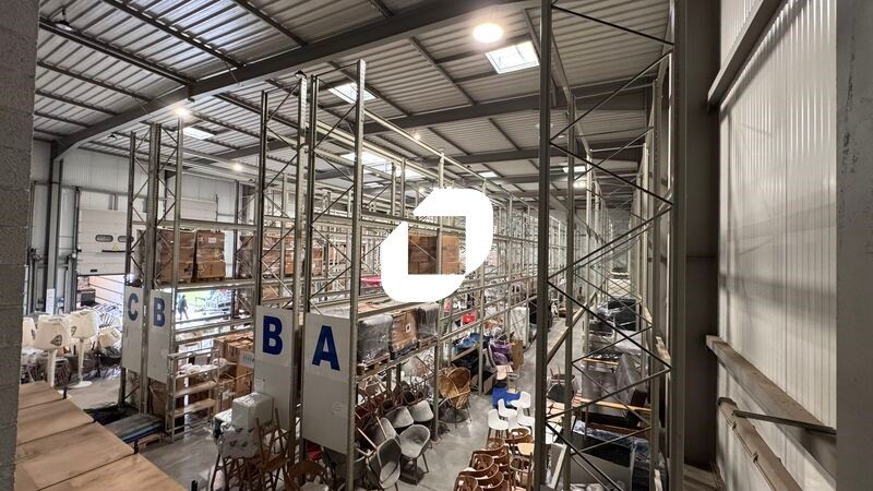 IMMPROVE propose à la location un bâtiment indépe