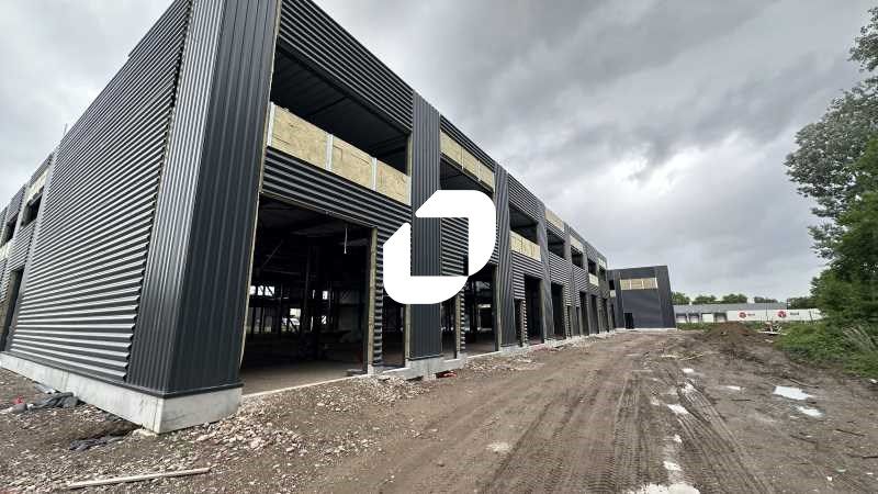 IMMPROVE vous propose à la location 2 cellules d'