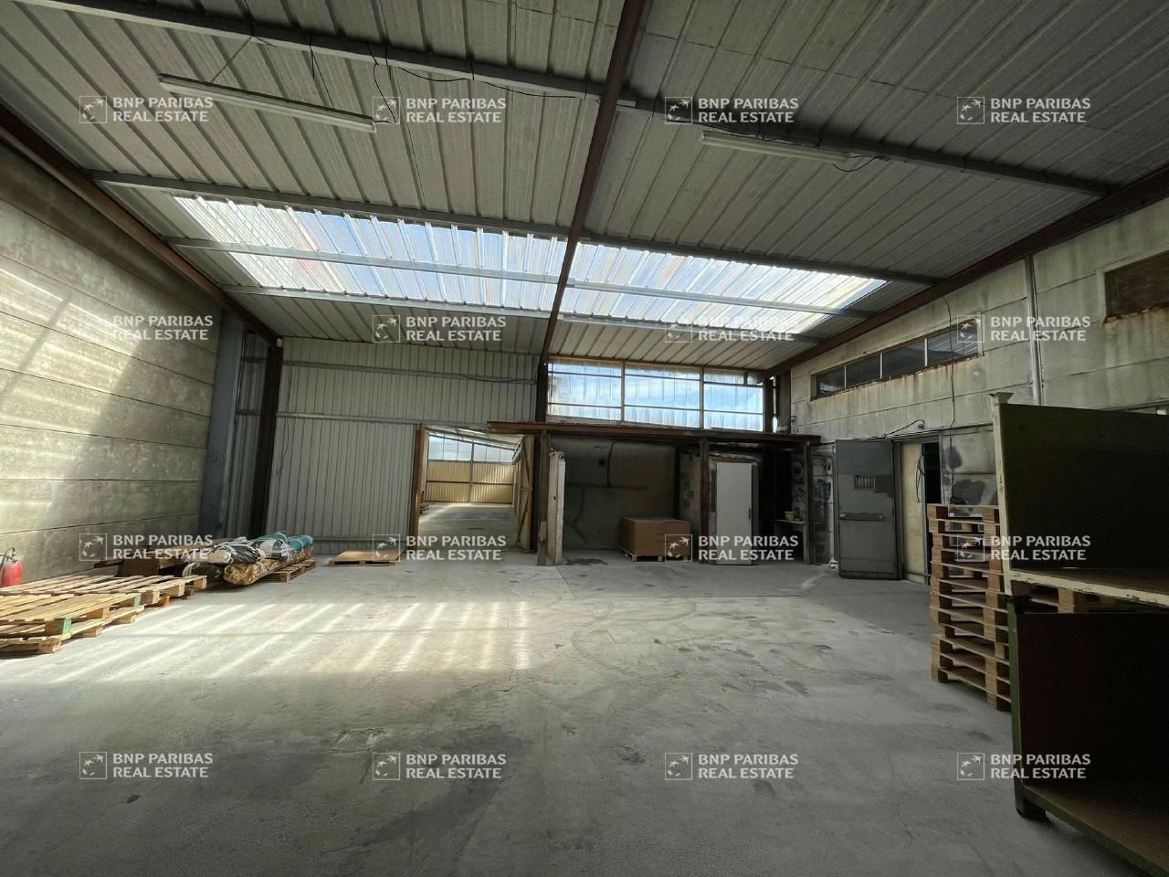 Location Activité 698 m² non divisibles 59273 Fretin