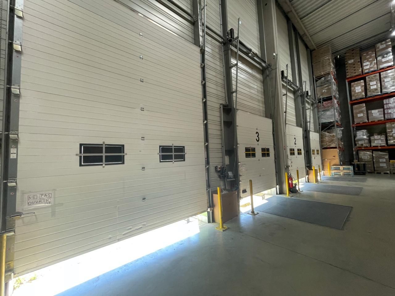 2500 m² pour ce pme-pmi en location à Stains