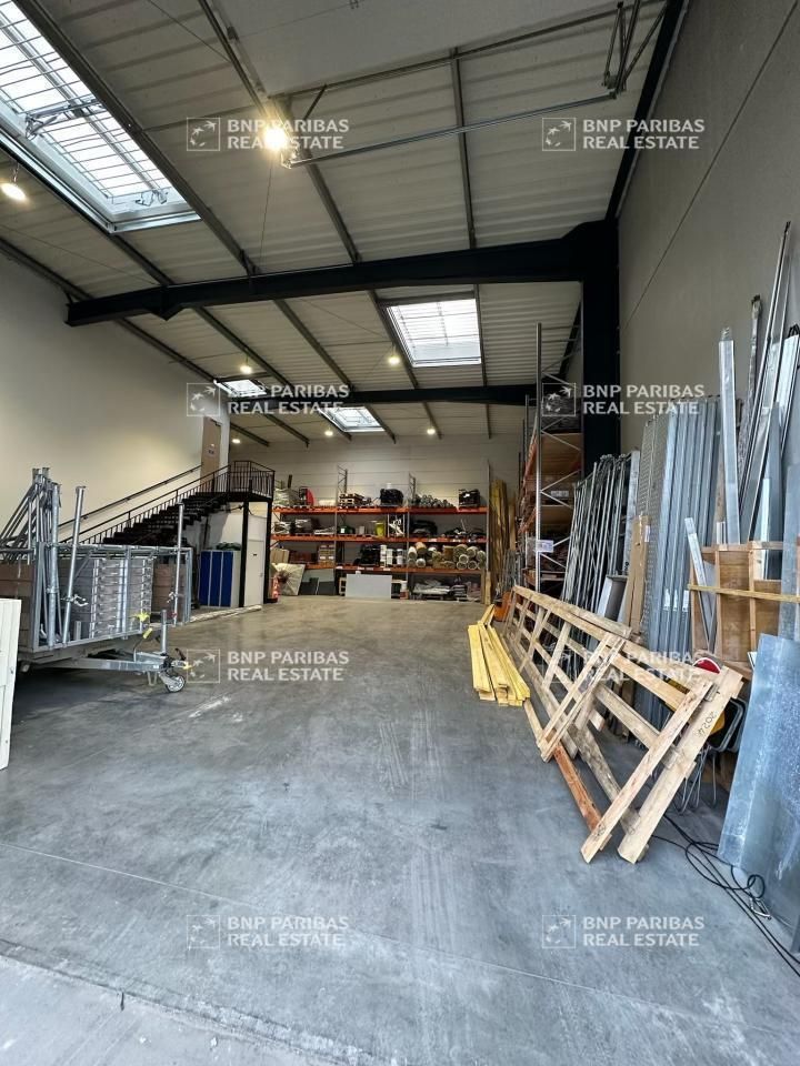 430 m² pour ce activité en location à La chapelle-d'armentières
