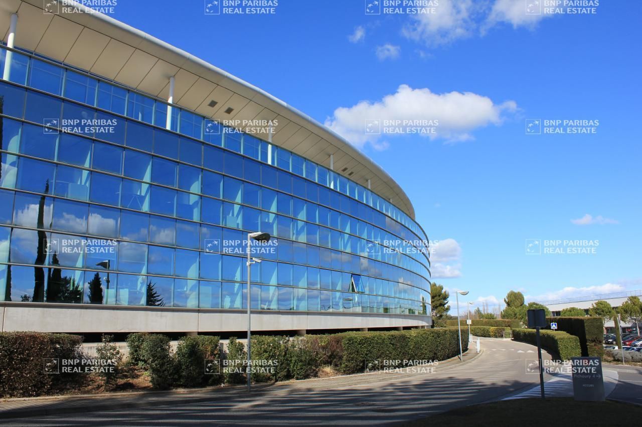 3506.82 m² pour ce bureaux en location à Aix-en-provence