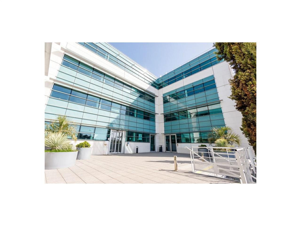 Location Bureaux 2950 m² divisibles 33700 Mérignac