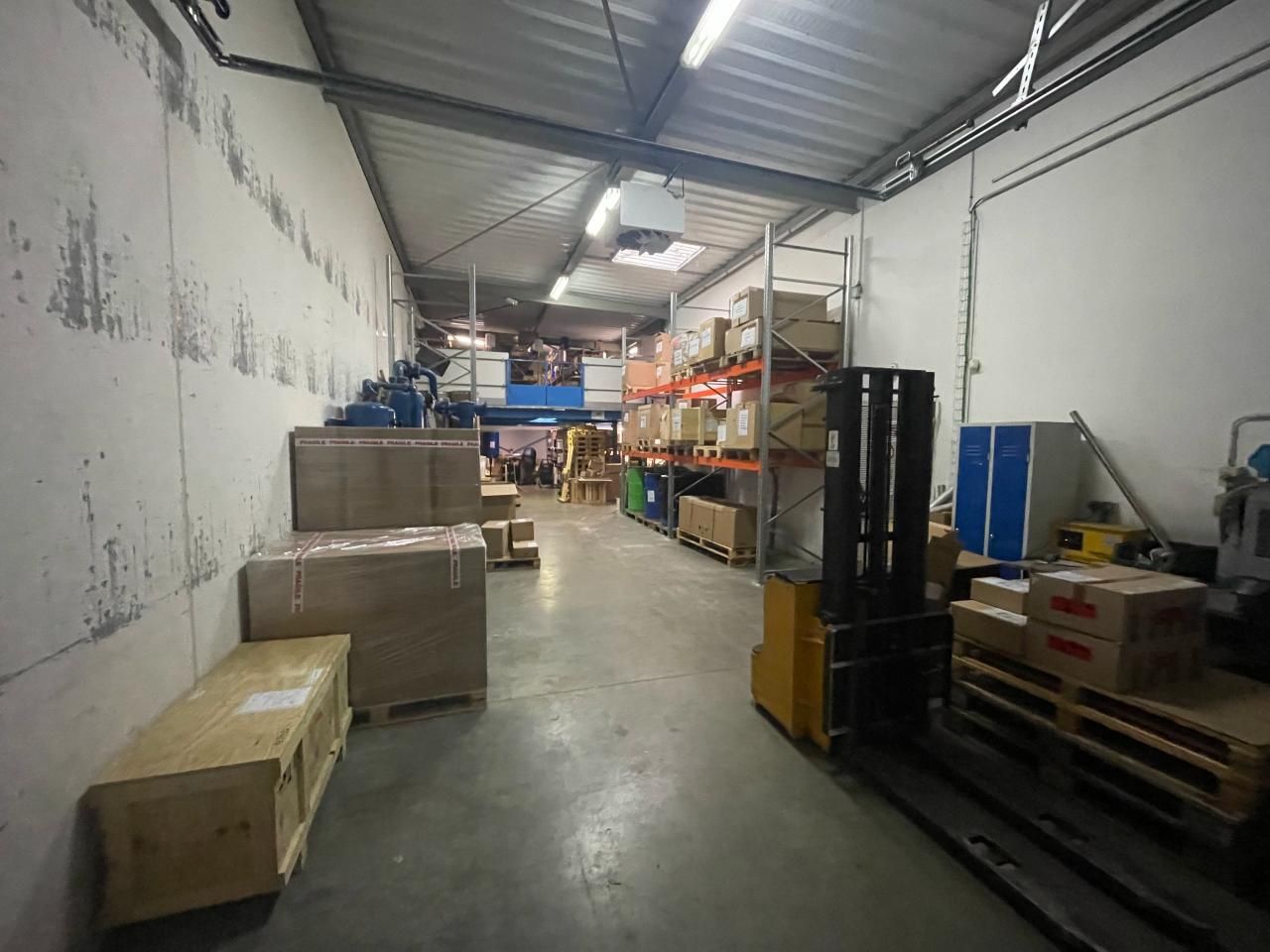 864.6 m² pour ce activité en location à Vigny