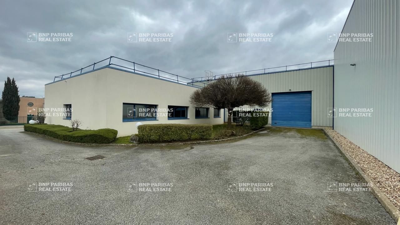 Vente Activité 1950 m² non divisibles 78640 Saint-germain-de-la-grange