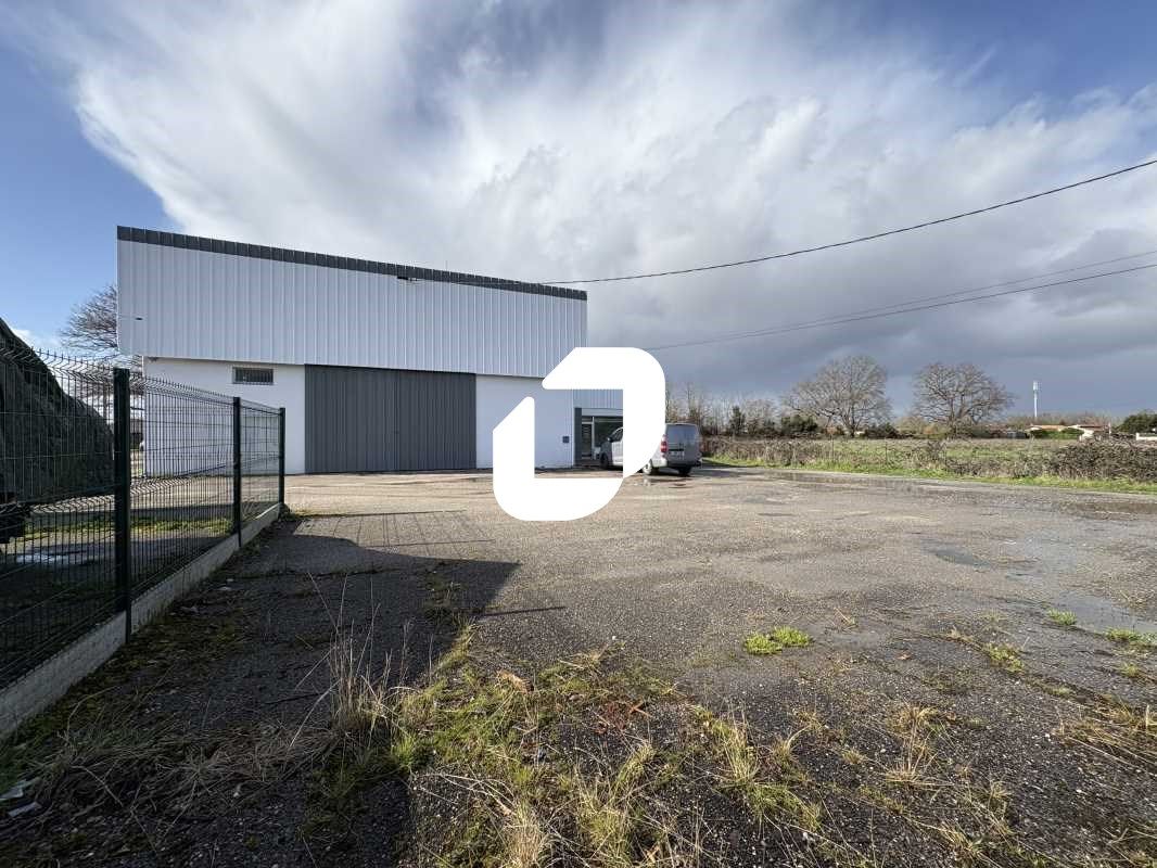 Sur la commue d'Ambares, IMMPROVE vous propose à 