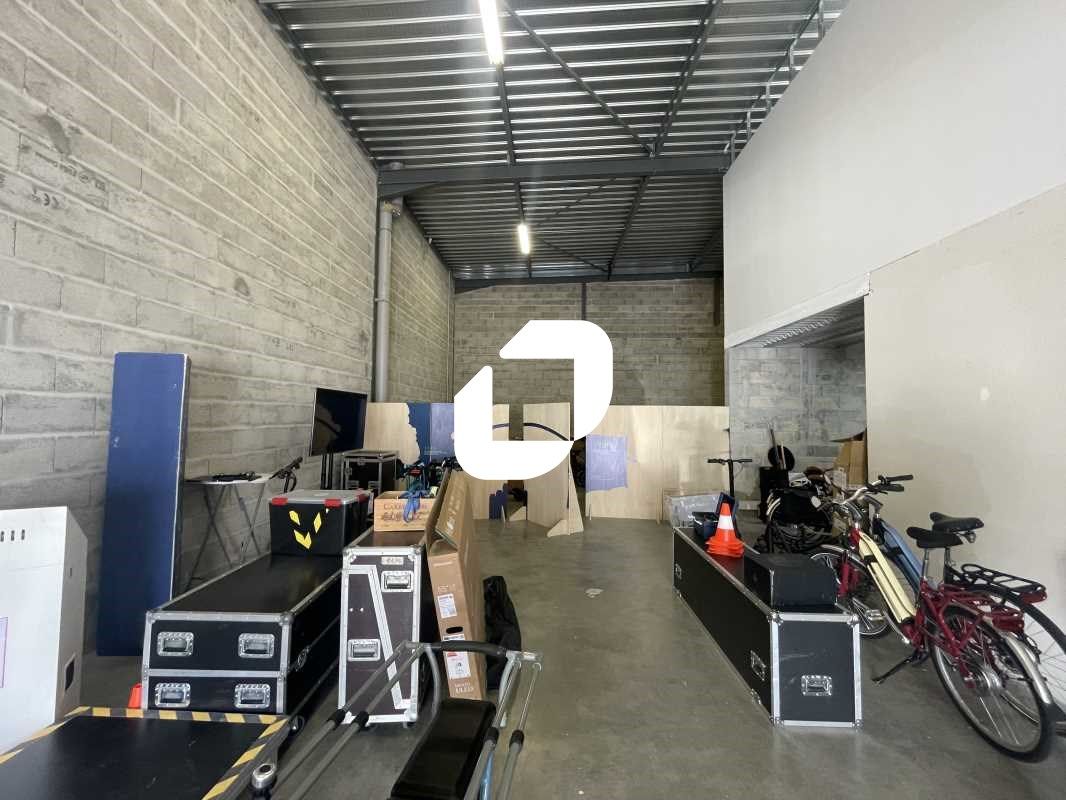 Sur la commune d'Eysines, au sein d'une zone d'ac