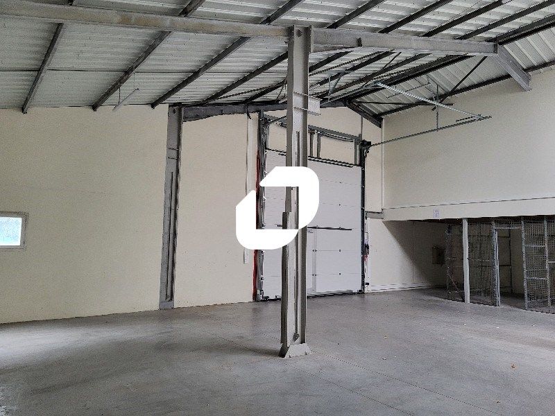 Situé au coeur de la zone industrielle de BERSOL,