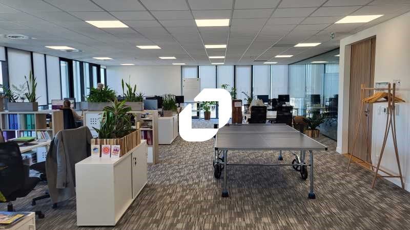 A proximité immédiate du tramway ainsi que de l'a