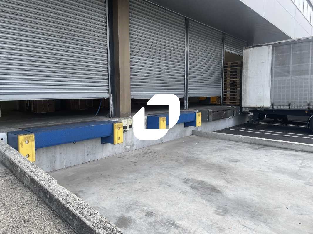 Situées dans la zone logistique, sur la commune d