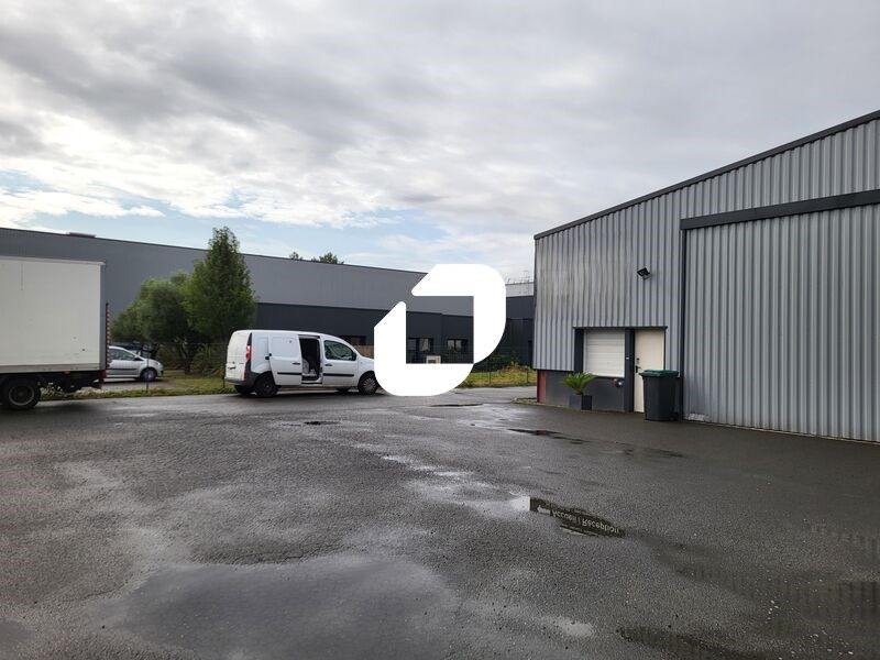 Au sein de la zone industrielle de Canéjan, à pro