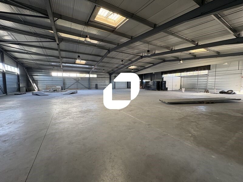 A proximité immédiate de la sortie de rocade 25, 