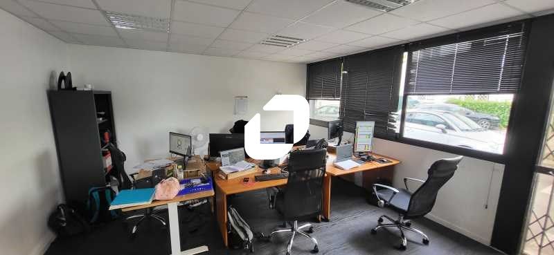 A proximité immédiate de la barrière Saint-Genès,