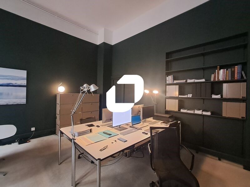 A deux pas de la place des Quinconces, IMMPROVE v