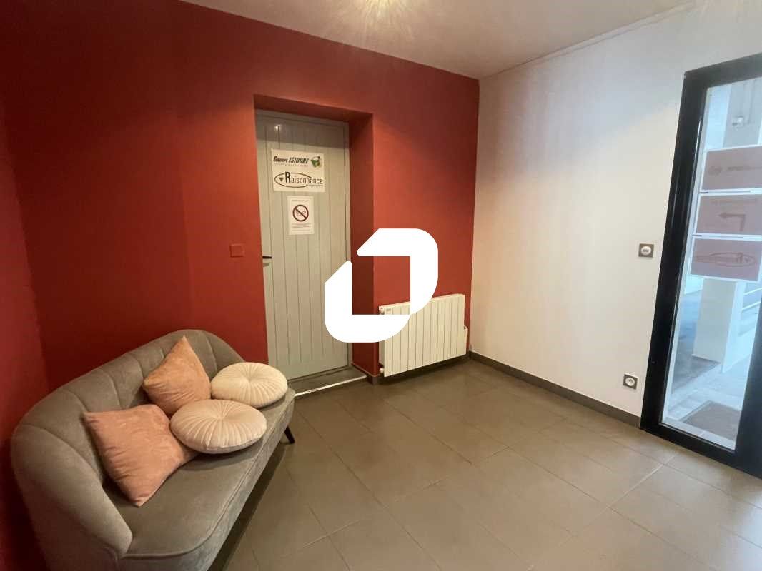 A proximité immédiate de la rocade est des différ