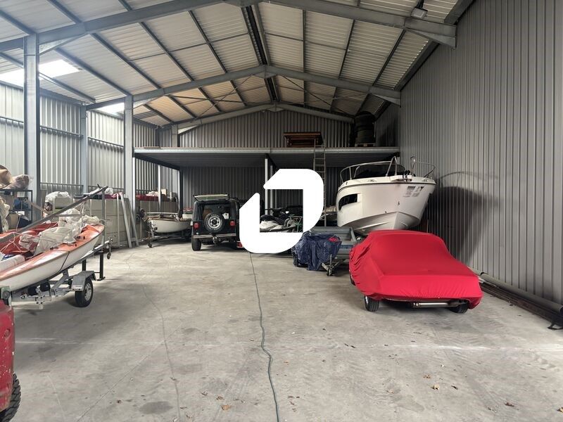 Au sein de la zone d'activités d'Andernos Les Bai