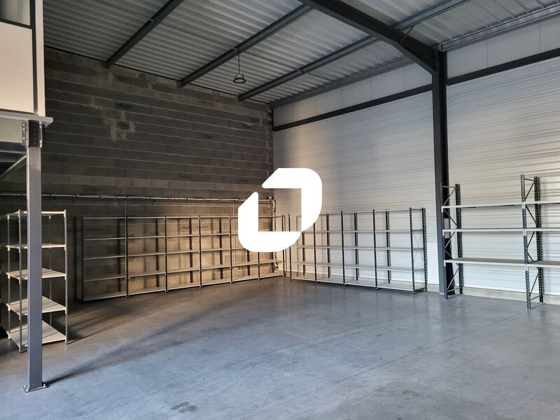 À proximité immédiate de l'autoroute A62 ainsi qu