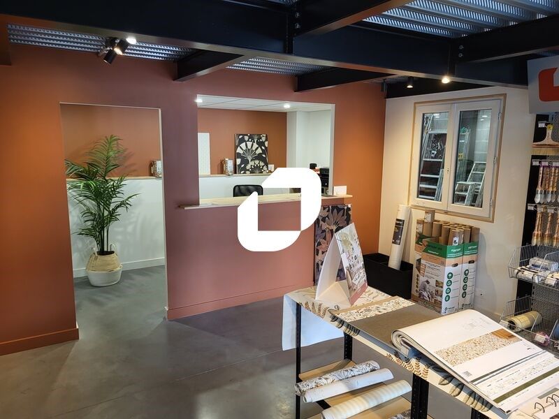 À proximité immédiate de l'autoroute A62 (Bordeau